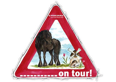 Aufkleber Friese on Tour mit individuellem Namen des Pferdes