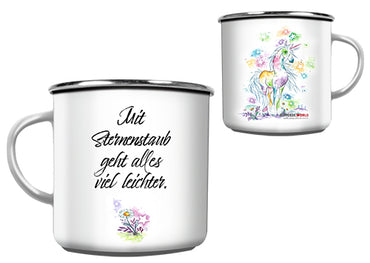 Weiße Emaille-Tasse mit magischem Einhorn auf der Vorderseite und Spruch auf der Rückseite